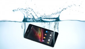 Xperia_ZR_water